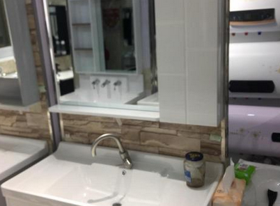 批发，全新，热水器，油烟机燃气灶，等卫浴用品