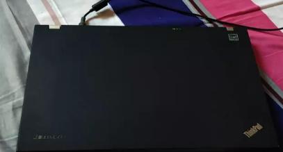 15寸联想笔记本电脑4G内可以玩英雄联盟cf等游戏